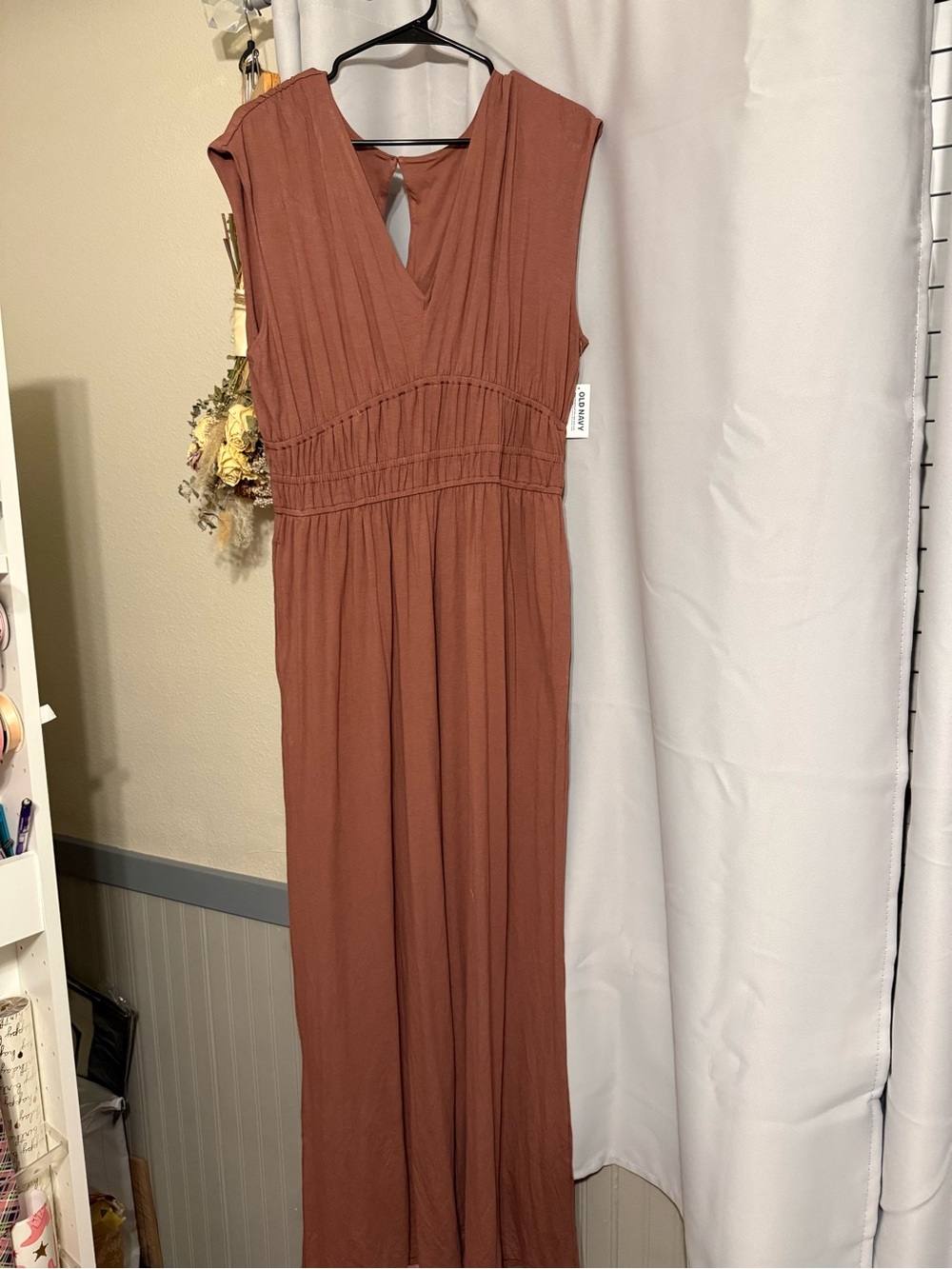 Old Navy Rust Brown Sleeveless V-Neck Jumpsuit - Picture 2 of 4